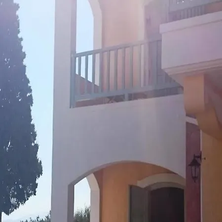 Amazones Sun 4*